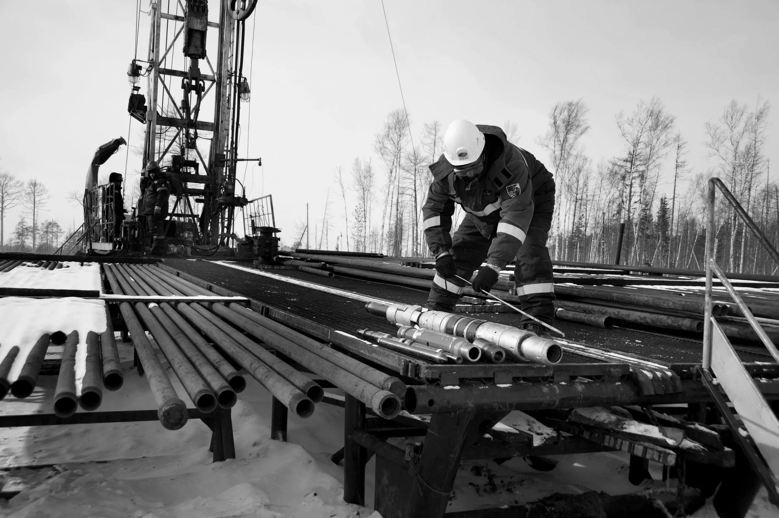 Геофизик ТОГИС на приемных мостках буровой
